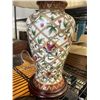 Image 3 : HAND PAINTED EASTER LAMP
