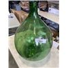 Image 1 : LARGE GREEN DECORATIVE VASE