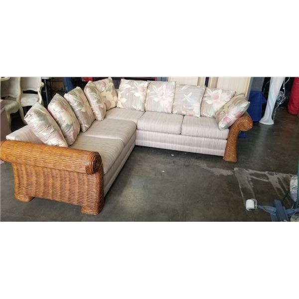 2 PC RATTANSECTIONMAL SOFA, GOOD CLEAN CONDITION