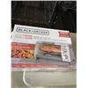 Image 2 : BLACK & DECKER 4-SLICE AIR FRY TOASTER OVEN - TESTED WORKING, RETAIL $179