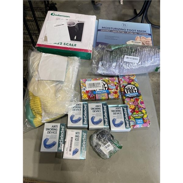 ASSORTED AMAZON ITEMS INCLUDING ADAMSON SCALE, SHOE INSOLES, LACES, FOOT MOISTURIZING MASKS ETC