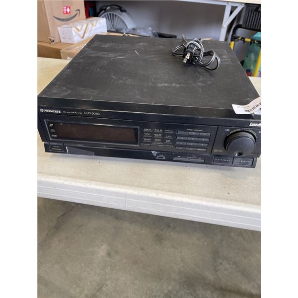 PIONEER CD CDV LD PLAYER MODEL CLD - 3070