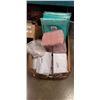 Image 1 : BOX OF BUBBLE MAILERS AND ENVELOPES OF VARIOUS SIZES