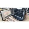 Image 2 : AS NEW BELLAPRO 12.6QT AIR FRYER PIZZA OVEN - TESTED WORKING, RETAIL $299