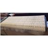 Image 1 : URBAN 86 AREA RUG 60" X 36". NATURAL BLEACH COLOUR