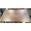 Image 5 : MID CENTURY STYLE WALNUT DINING TABLE WITH 4 MATCHING CHAIRS