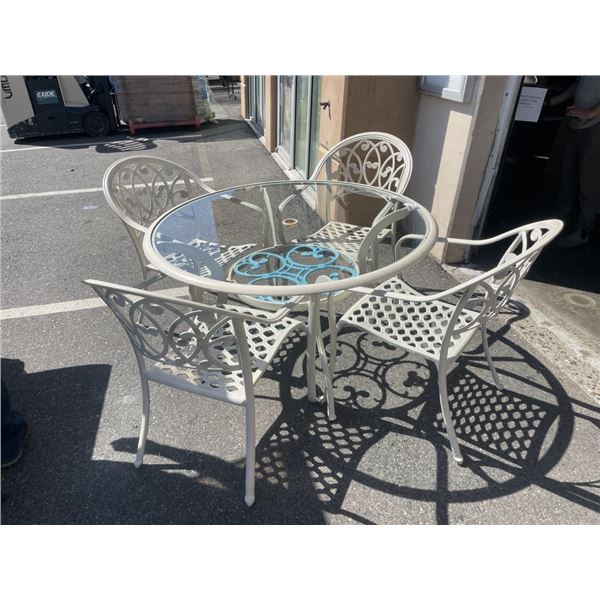ROUND GLASS TOP PATIO TABLE AND 4 CHAIRS