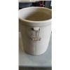 Image 3 : NO 10 LARGE MEDALTA CROCK