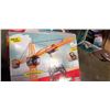 Image 3 : TUB OF K'NEX ROLLER COASTER TOY AND MEGA CRANE TOY