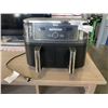 Image 1 : NINJA FOODI 4-IN-1 10QT DUALZONE AIR FRYER - TESTED WORKING, RETAIL $269