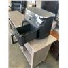 Image 3 : NINJA FOODI 4-IN-1 10QT DUALZONE AIR FRYER - TESTED WORKING, RETAIL $269