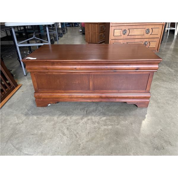 SOLID WOOD CHERRY FINISH STORAGE TRUNK