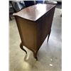 Image 4 : 3 DRAWER VINTAGE LOOK DRESSER