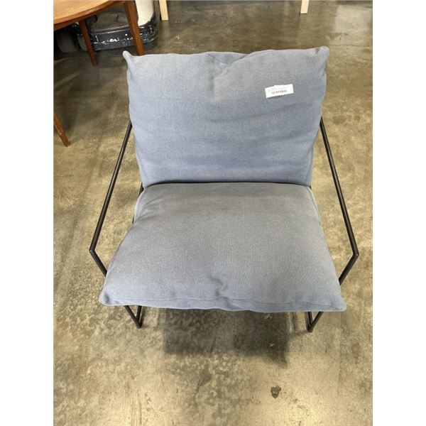 MODERN BLACK METAL FRAMED ACCENT CHAIR