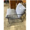 Image 2 : MODERN BLACK METAL FRAMED ACCENT CHAIR