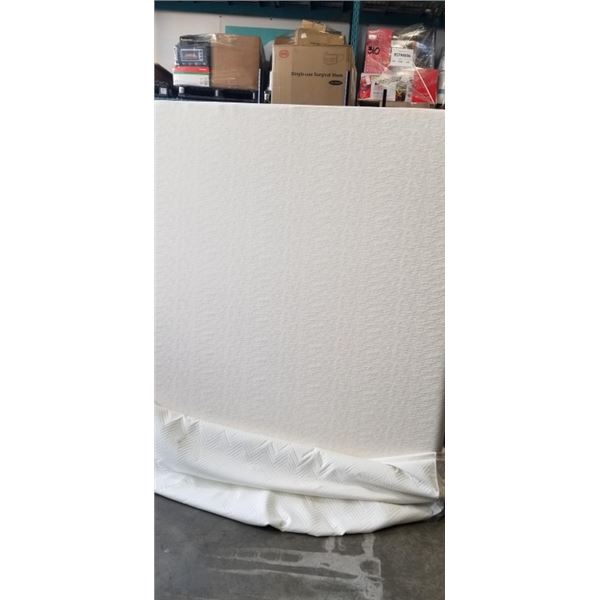 KINGSIZE MATTRESS - CLEAN