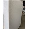 Image 2 : QUEENSIZE MATTRESS - CLEAN