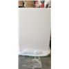 Image 1 : QUEENSIZE MATTRESS - CLEAN