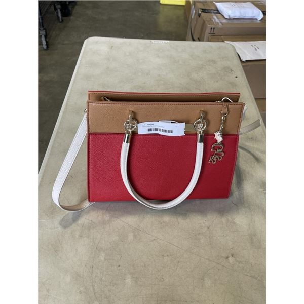 NEW LADIES GUESS PURSE