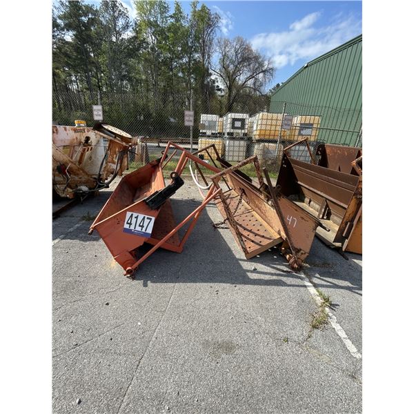 TAILGATE SPREADERS