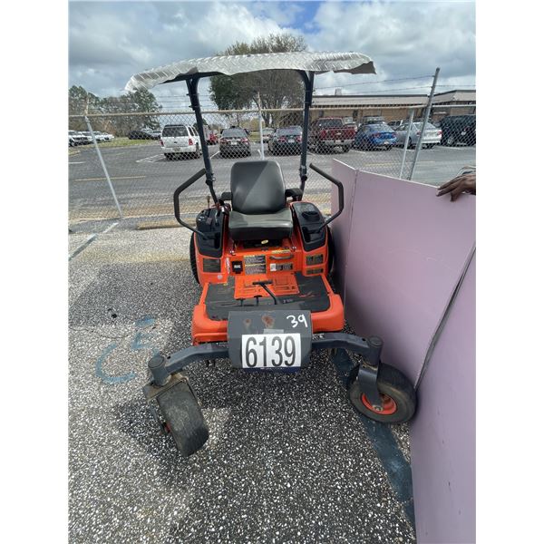 KUBOTA ZD326H ZERO TURN Lawn Mower