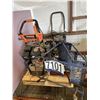 Image 2 : PRESSURE WASHERS & STEP LADDER