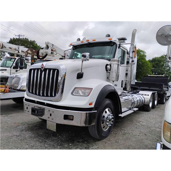 2018 INTERNATIONAL HX620 Day Cab Truck