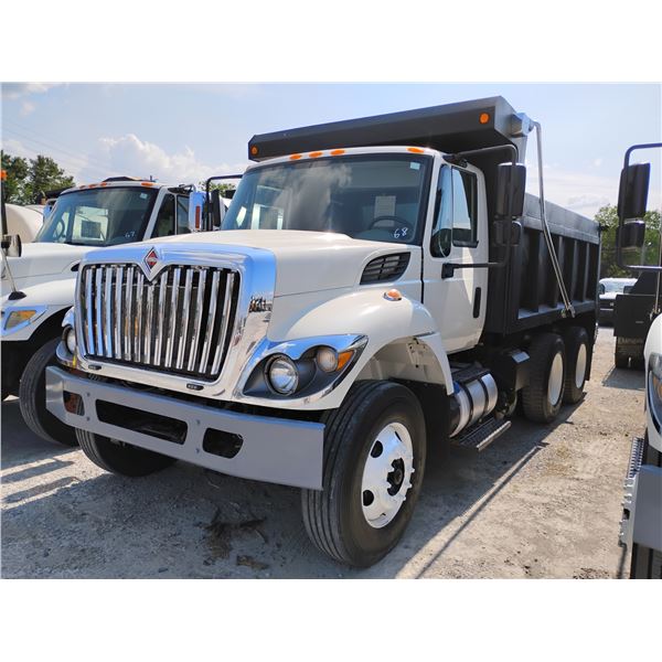 2018 INTERNATIONAL WORKSTAR 7400 Dump Truck