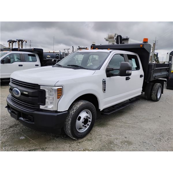 2019 FORD F350 XL Flatbed Dump Truck
