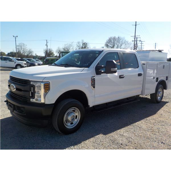 2018 FORD F350 XL Service / Mechanic Truck