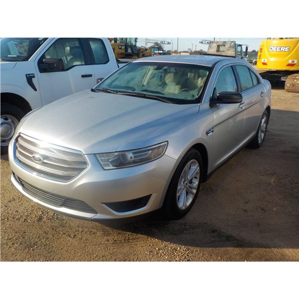 2016 FORD TAURUS Automobile