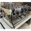 Image 5 : Nuova Simonelli Aurelia II Commercial Espresso Machine