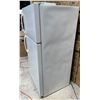 Image 5 : Electrolux Refrigerator Freezer - Tested, Powers On