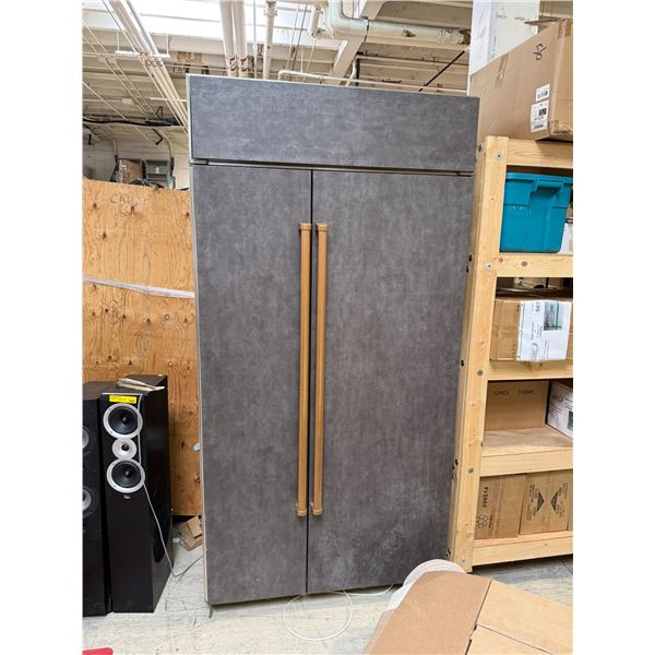 Sub-Zero 685 Fridge & Freezer Combo - 42"W - OUT OF MOVIE SET