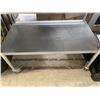 Image 2 : Restaurant Equipment Stainless Steel Rectangular Table on wheels