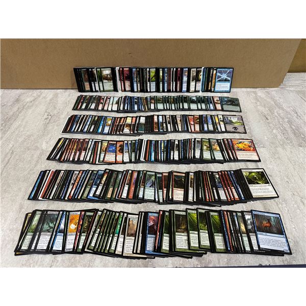 Lot of 500 Assorted Vintage Magic The Gathering Cards