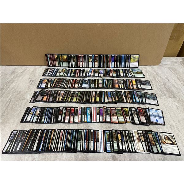 Lot of 500 Assorted Vintage Magic The Gathering Cards