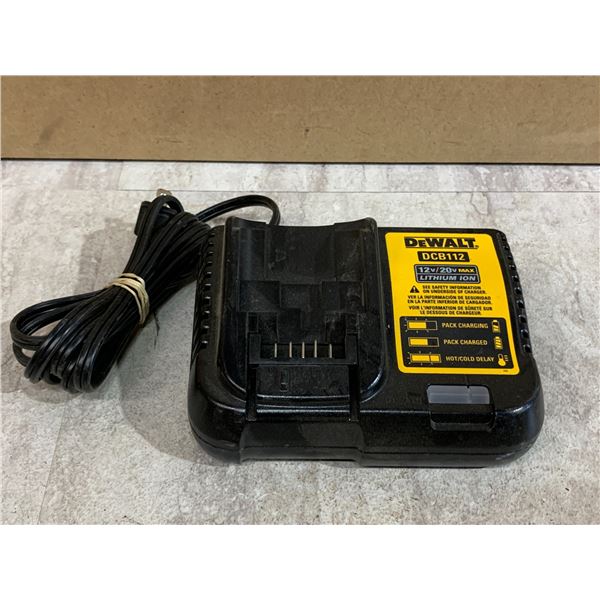 Dewalt 12/20vV Max Battery Charger DCB112