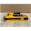 Image 2 : Dewalt Compact Stapler