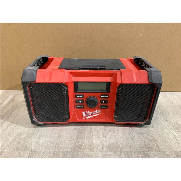 Milwaukee M18 18V Heavy Duty Jobsite Radio - Corded