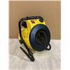 Image 1 : King Electric Yellow Jacket Mini Portable Heater