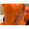 Image 12 : 18 Inch Black & Decker Corded Hedge Trimmer