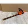 Image 1 : 18 Inch Black & Decker Corded Hedge Trimmer