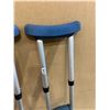 Image 4 : Foldable and Extending Aluminum Crutches