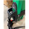 Image 2 : Weed Eater VIP GatorVac