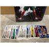 Image 4 : Soccer Sports Card Binder w/ 50 Topps Soccer Cards