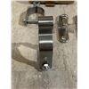 Image 4 : 2 Pack of Fence Gate Hinges 1 -7/8