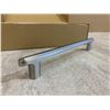 Image 3 : Drawer Pull Hardware