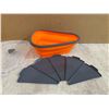 Image 3 : Microwaveable Pizza Trays - Silicone w/ lid