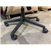 Image 11 : Office Desk Chair